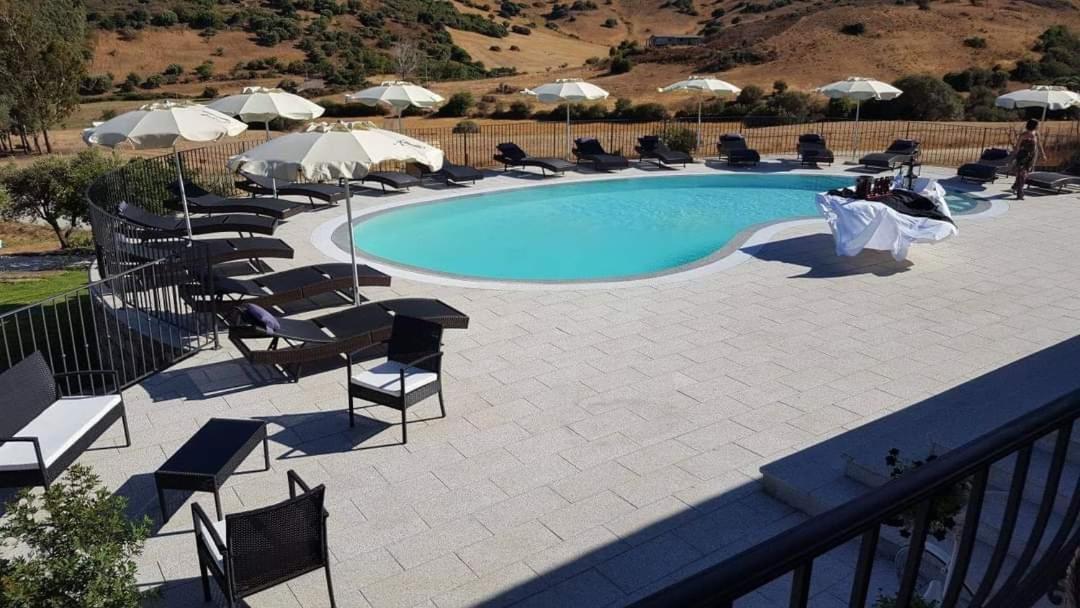 Case Vacanze Nioleo - Apartments And Pool Siniscola Exterior photo